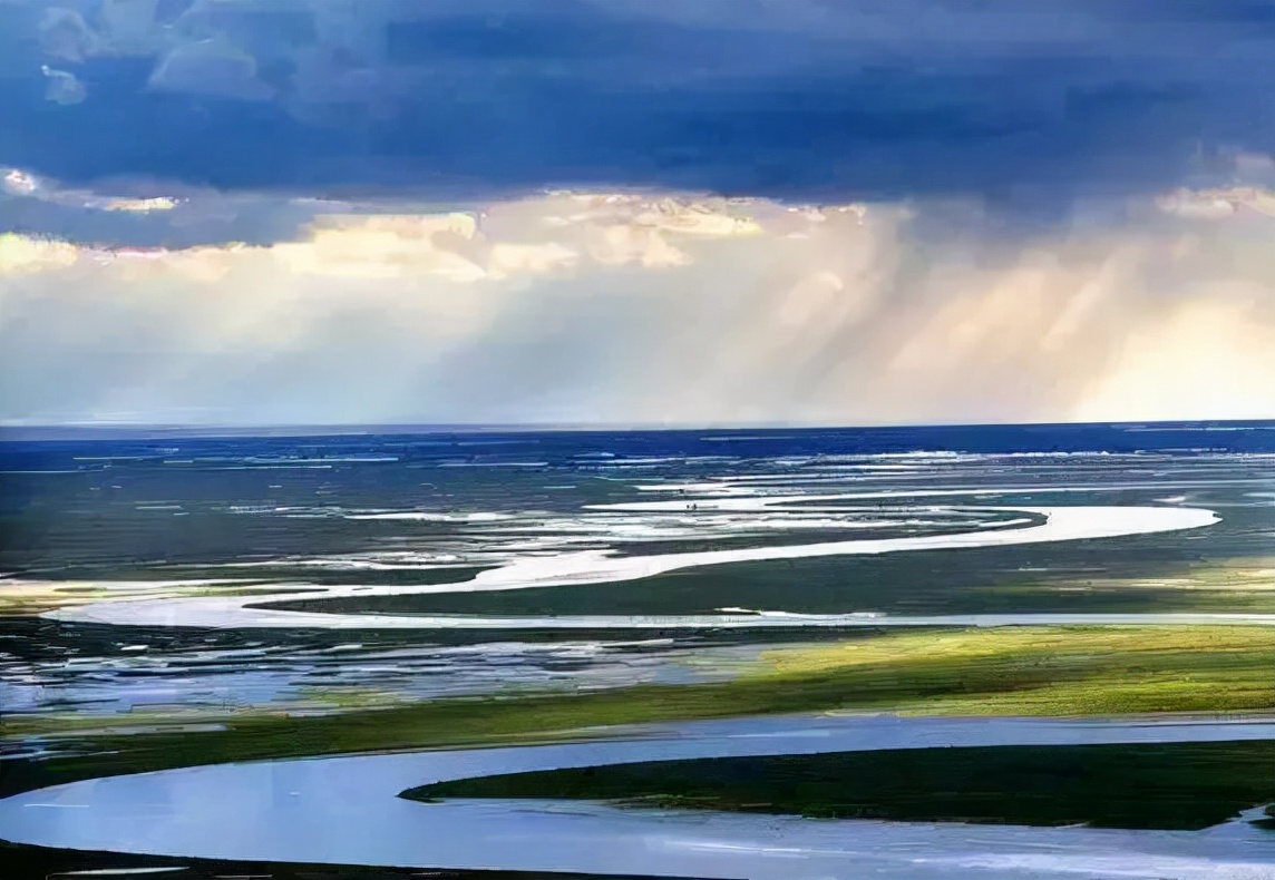 这条惊艳奇绝的公路,行走在天山脊梁上的最美景观公路