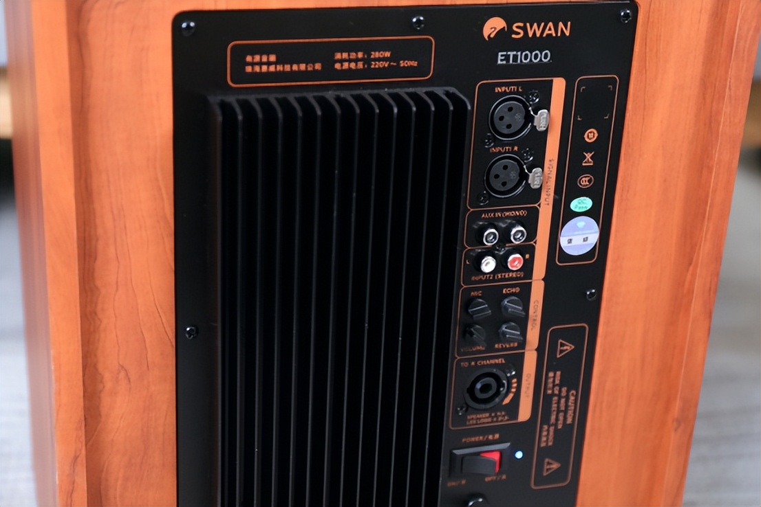 惠威ktv音响k800和et1000哪个好,惠威k1000有源卡拉ok音响评测