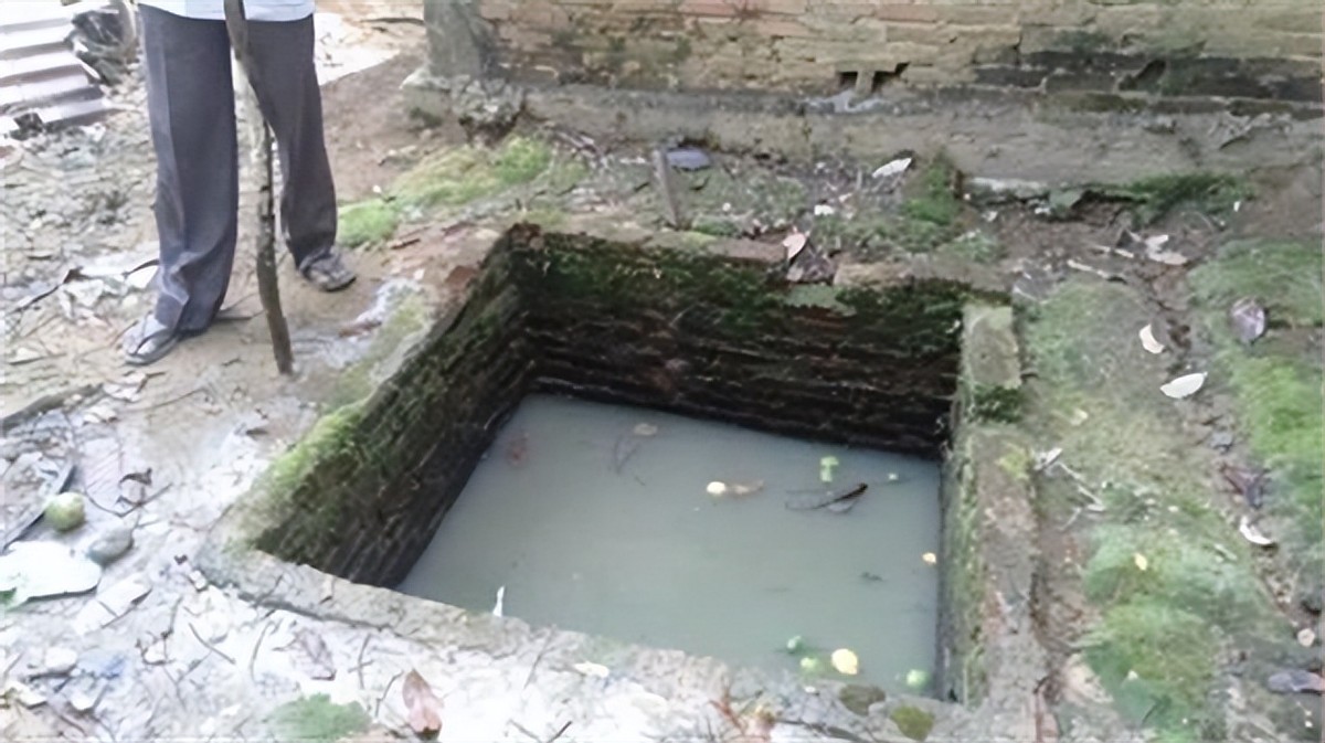 印尼女子失踪10年母亲连续做梦,女儿失踪数月母亲做梦