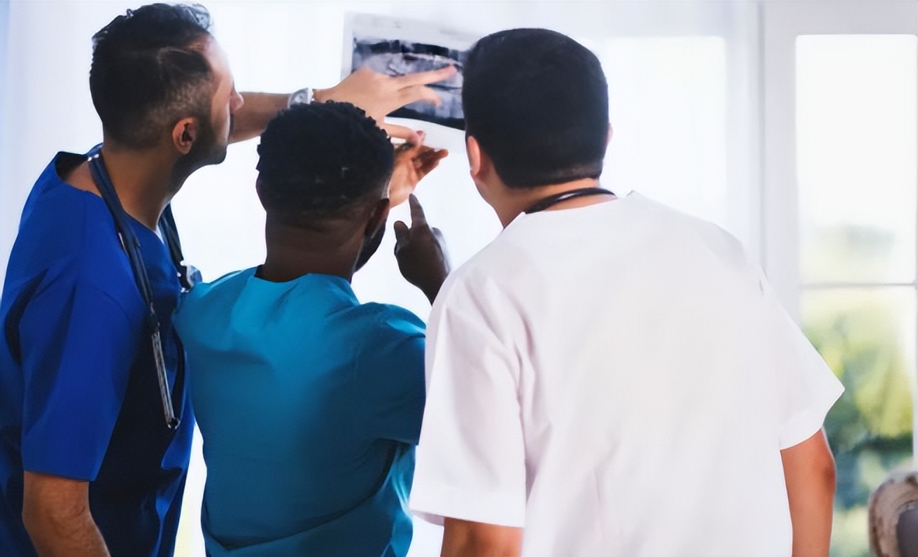 澳洲生病怎么去医院看病,在澳洲看病的经历