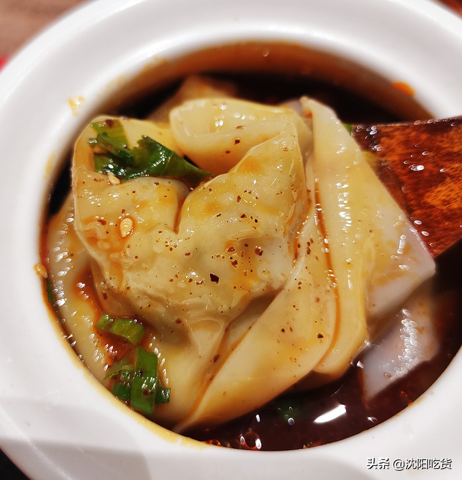 这种开在沈阳的连锁成都小吃餐厅，竟然没怎么踩雷