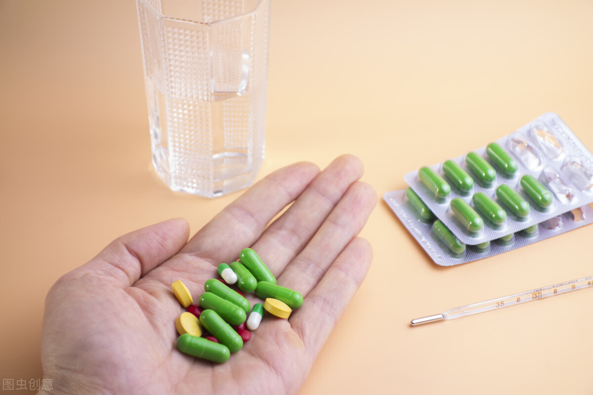 一天吃几片叶酸降同型半胱氨酸160 (同型半胱氨酸高b6b12叶酸怎样吃)