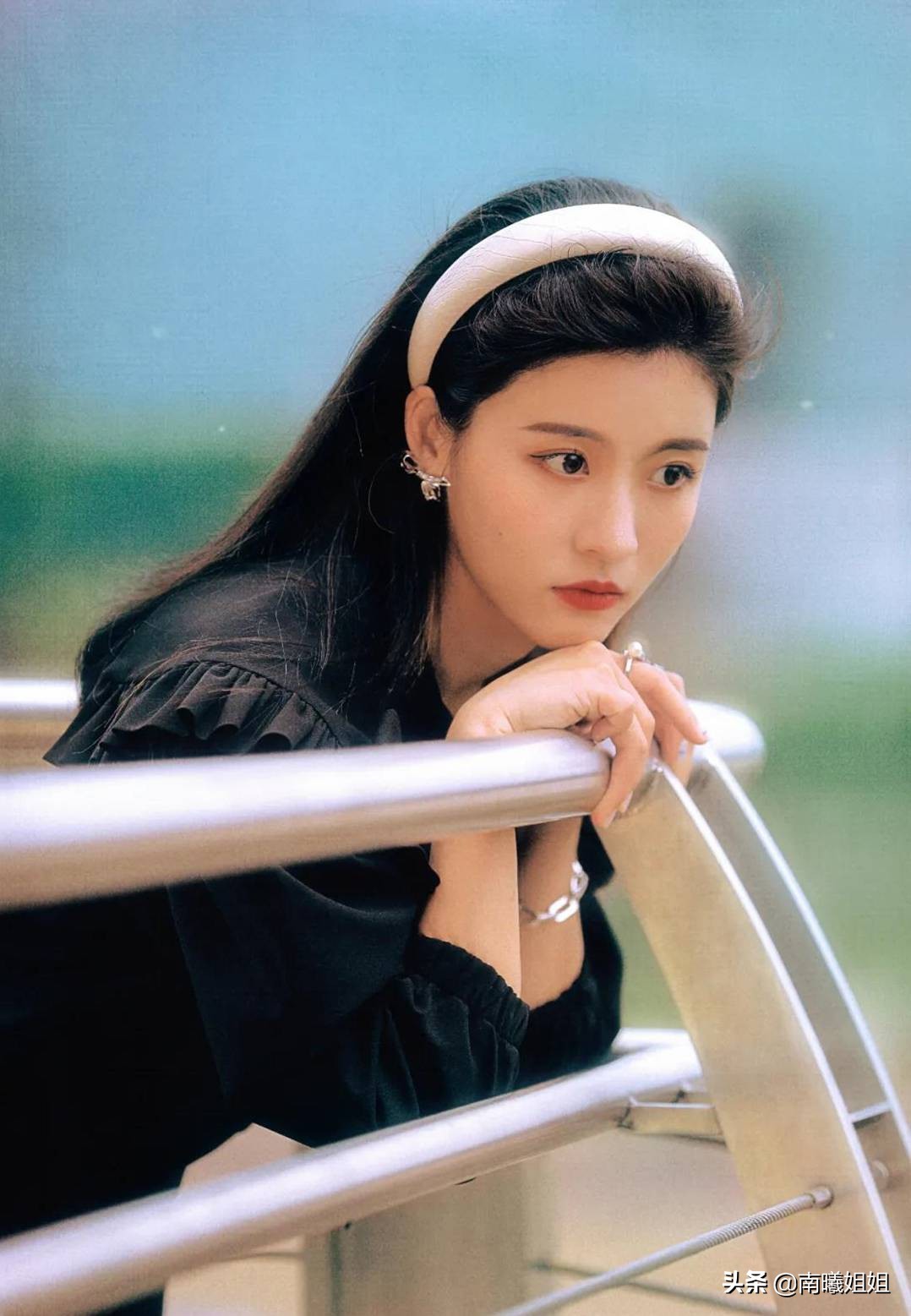 看了8、90年代的“港风穿搭”才发现：复古风、纯欲风都不算什么