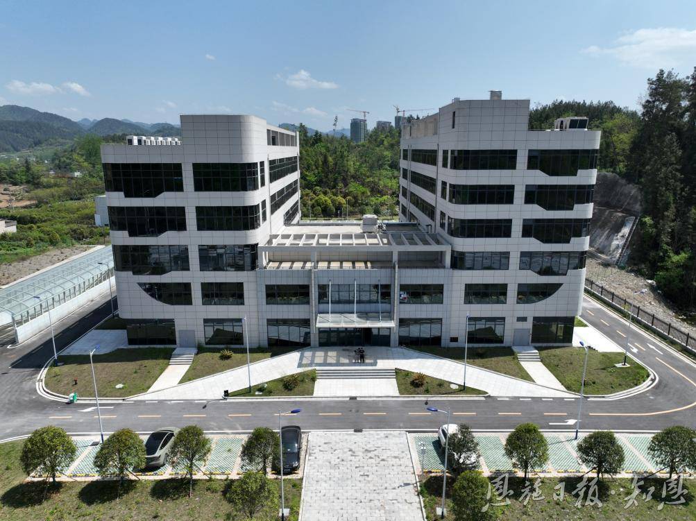 绘就“健康恩施”新图景