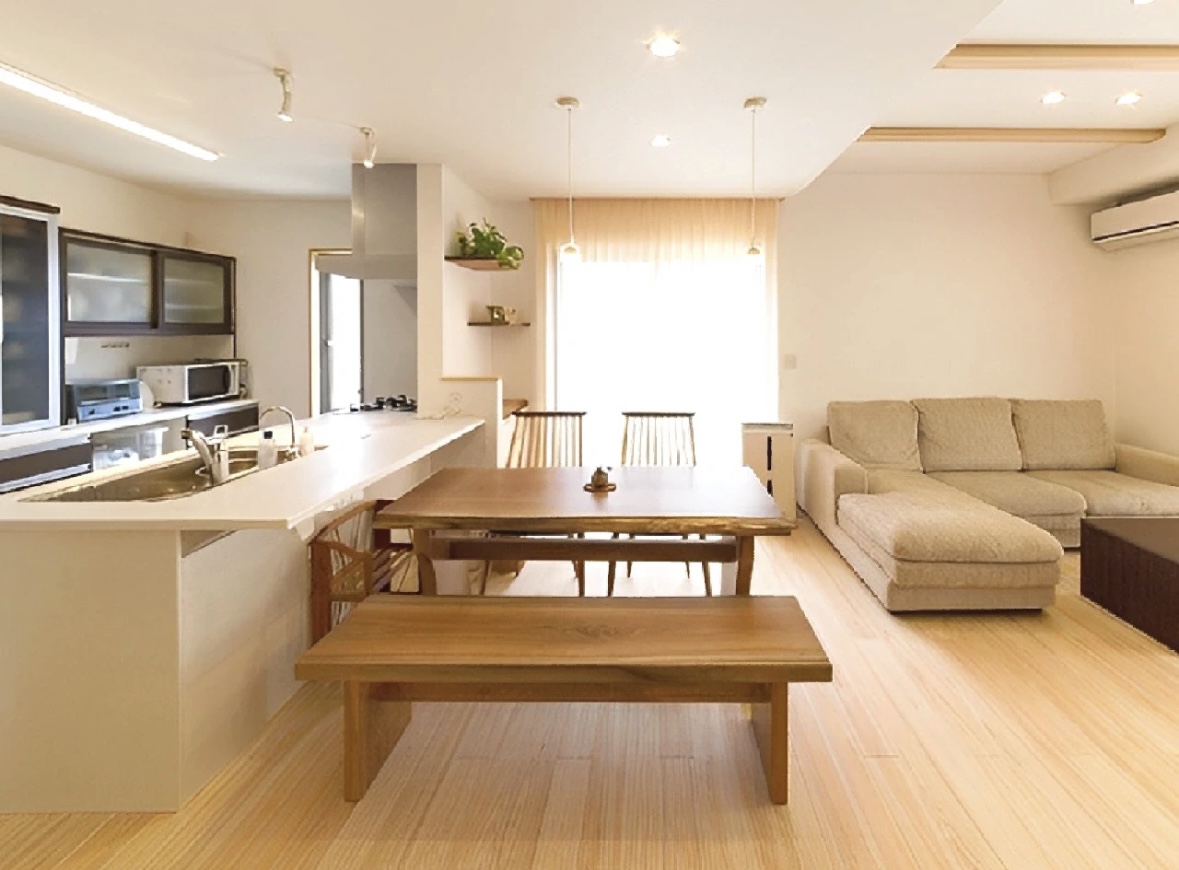 换了1次餐桌，终于清楚了3000元岩板餐桌和5000元大理石桌的区别