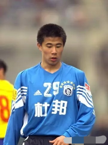 中国足球运动员董方卓介绍,中国足球第一名董方卓预测