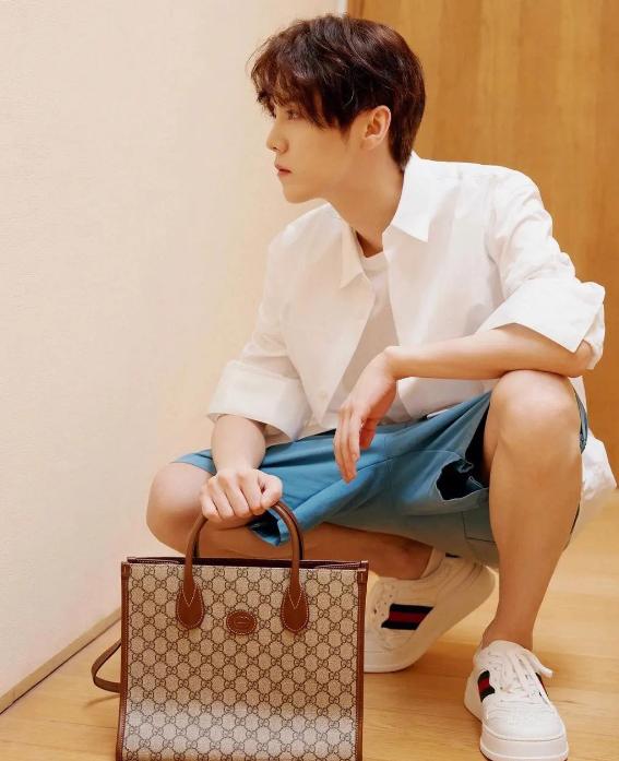 鹿晗潮牌被吐槽原视频回应,鹿晗潮牌被吐槽是因为买到假货吗