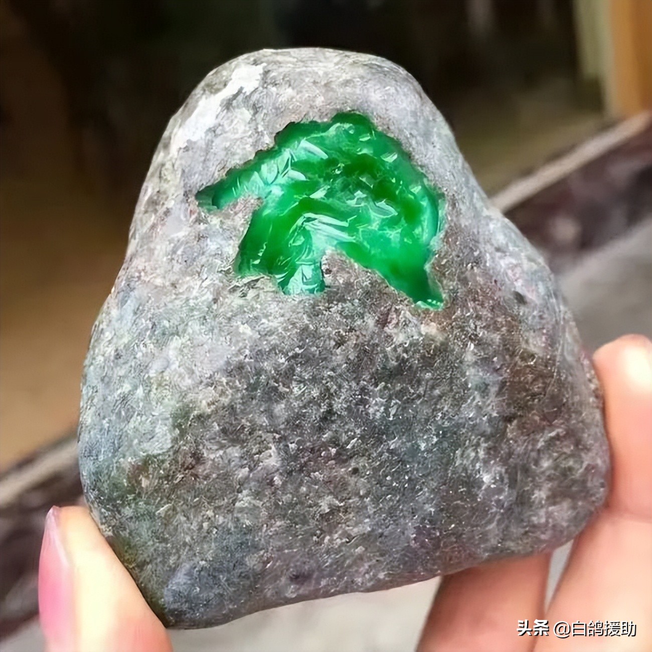 网购翡翠不给退货怎么处理,网购的翡翠原石如何处理