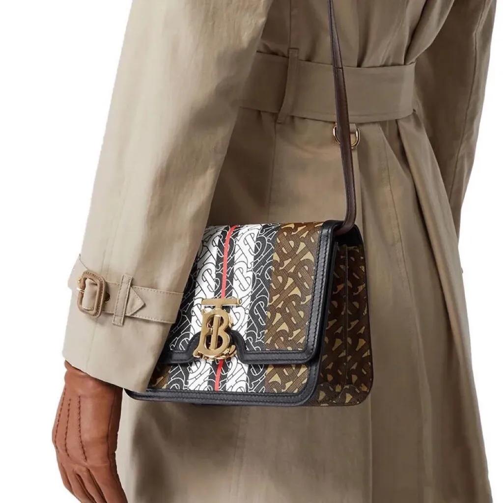 burberry英伦风穿搭,英伦风大衣burberry