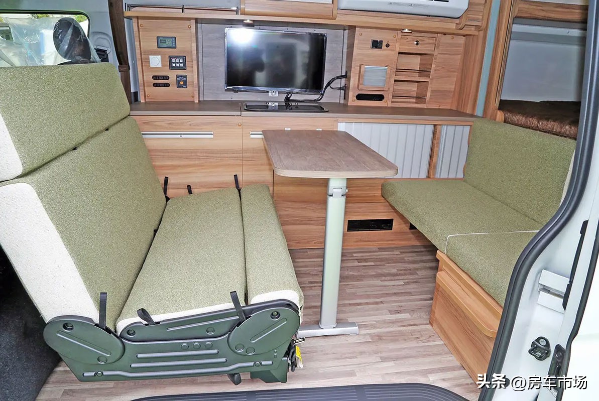 丰田海狮6座房车2022款价格,丰田海狮房车7座价格9.98万元