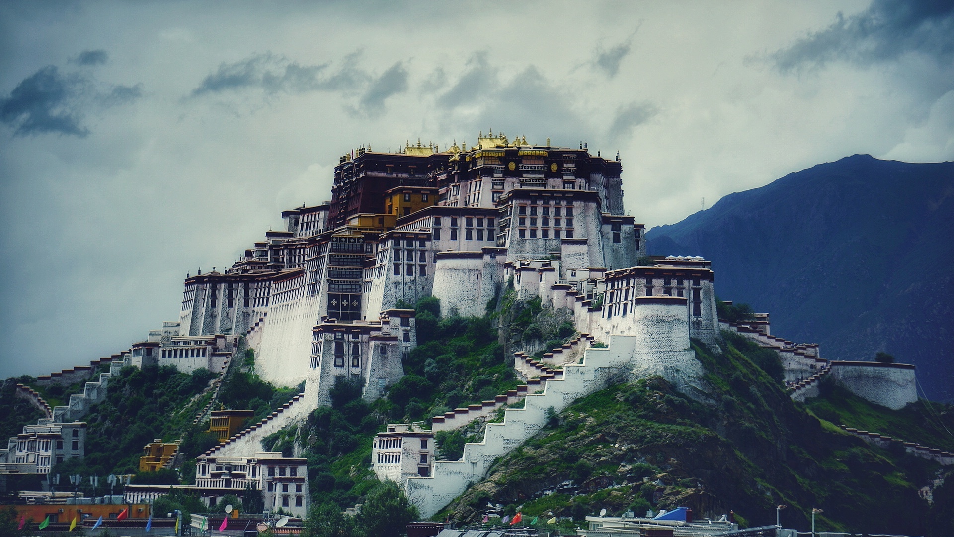 世界屋脊拉萨,布达拉宫被誉为世界屋脊的明珠