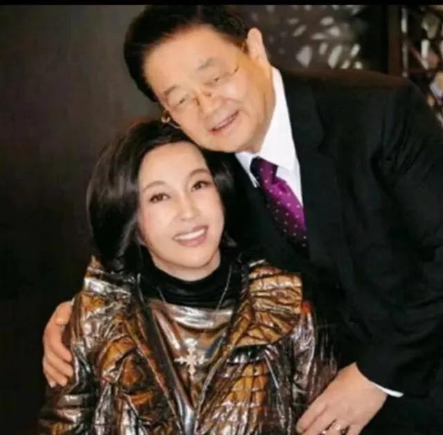 刘晓庆今年多少岁有几段婚姻,刘晓庆的四段婚姻与八段恋爱史