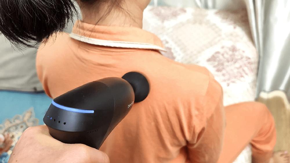 筋膜枪挑选指标,筋膜枪专业款和旗舰款哪个更好