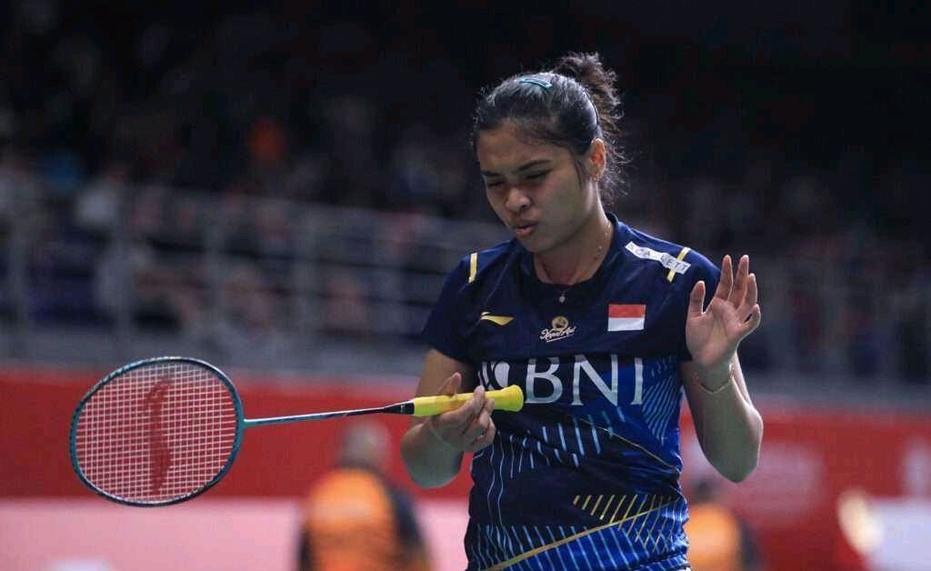 国羽新星翁泓阳爆冷夺冠,全英半决赛国羽冲金冲进决赛