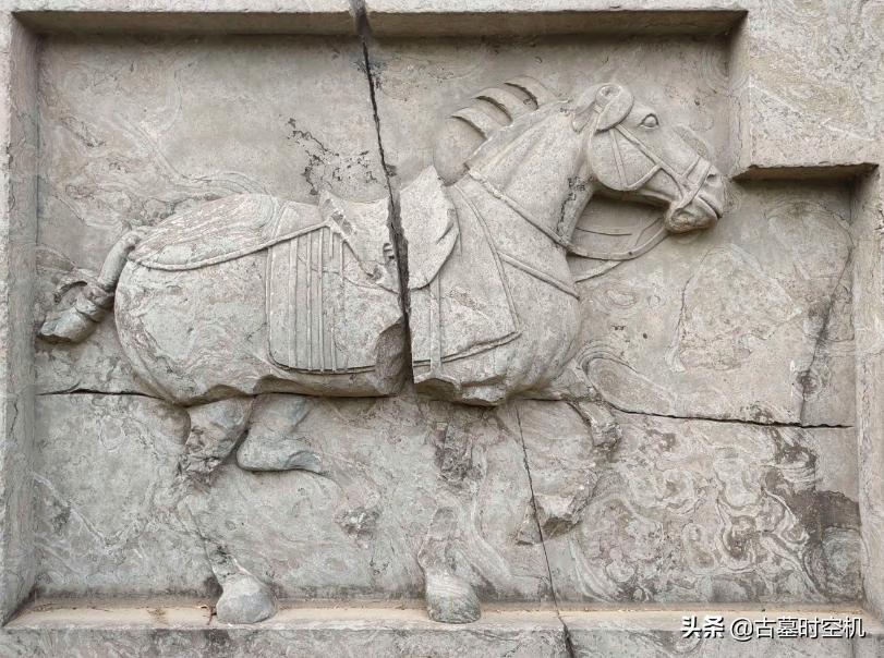 美国老头的“奇怪投诉”：昭陵二骏是合法购买，有发票不是*取盗**