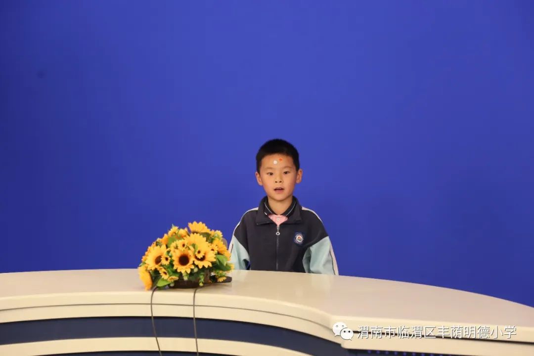 涓板窞骞煎皬琛旀帴,涓拌崼