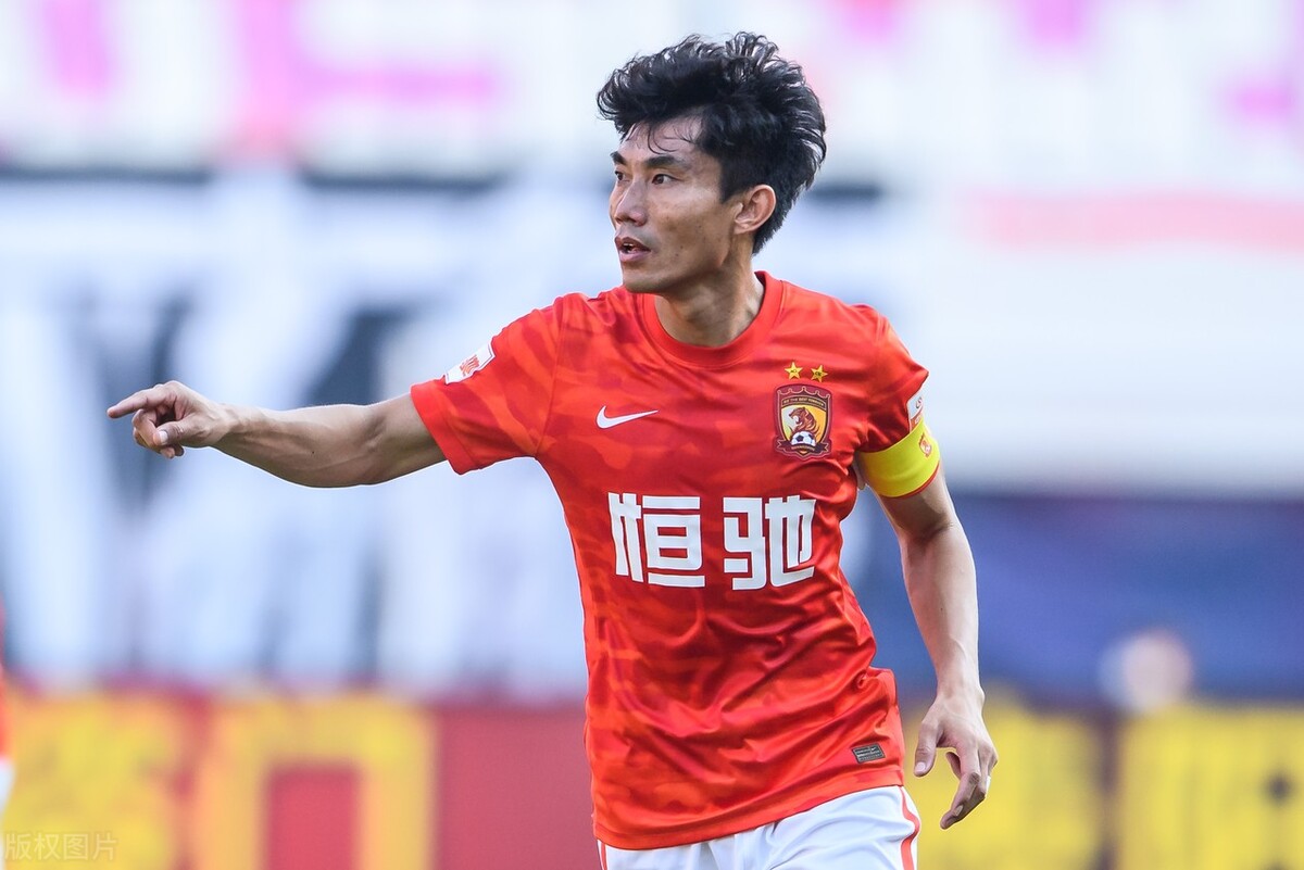 郑智在广州恒大十大高光时刻,恒大2:0上港郑智