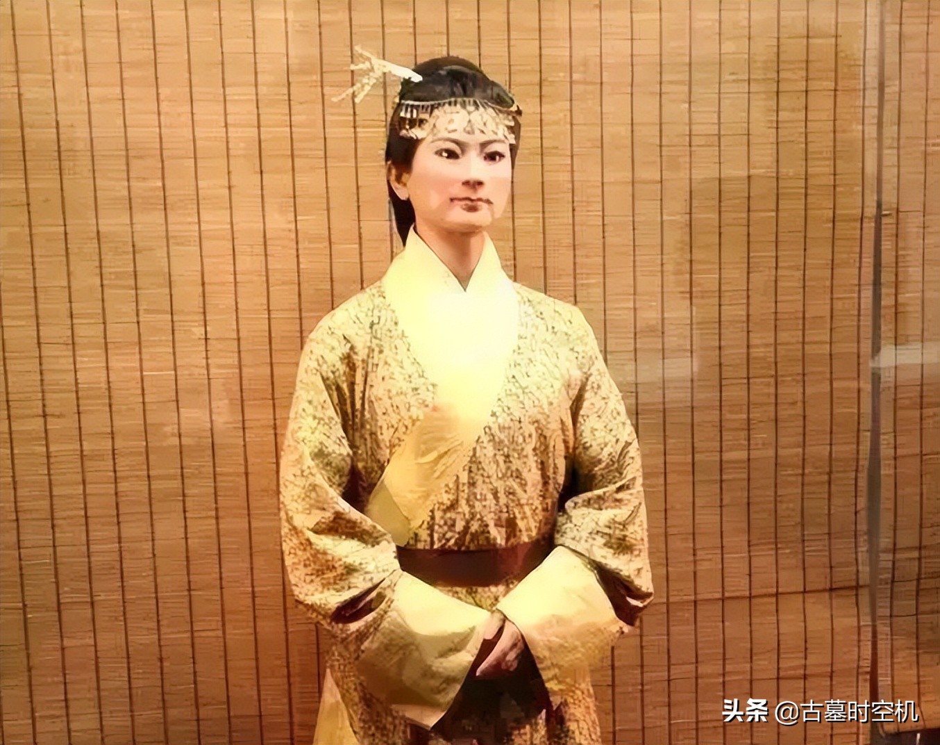 两千年不腐女尸辛追夫人,出土2000年不腐女尸