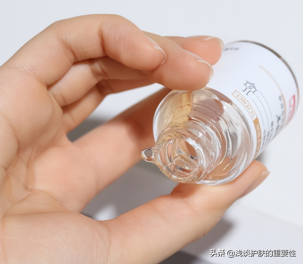 擦什么护肤品缩毛孔祛痘痘油脂,什么护肤品收缩毛孔美白效果最好