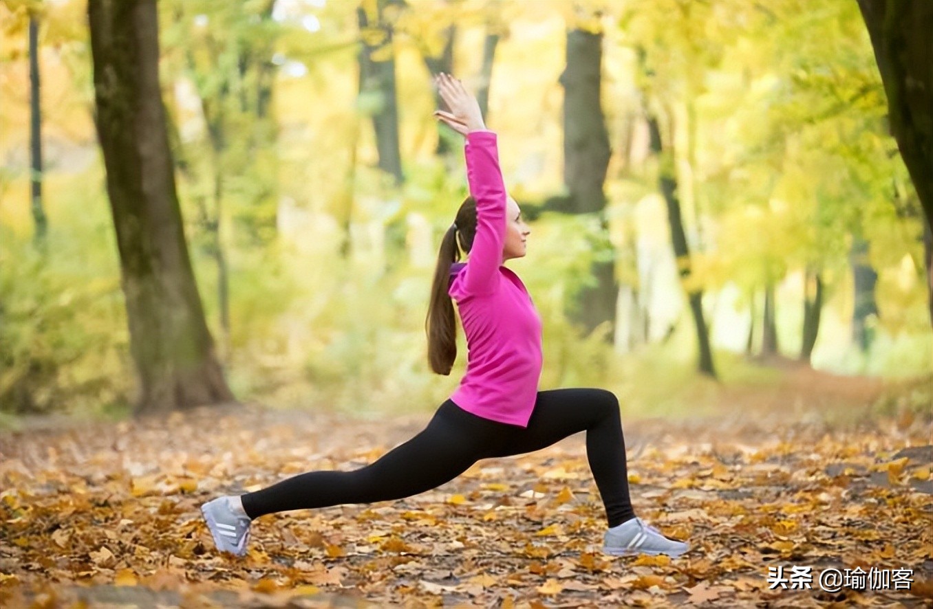 锻炼到腹部肌肉的瑜伽体式,拉伸腹部瑜伽全部体式