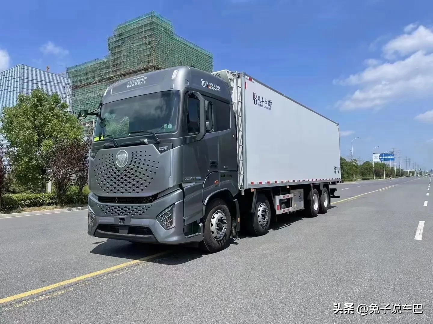 欧曼银河前四后八，9.6米四轴冷藏车，颠覆卡友认知-马力大省油