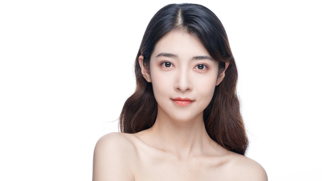 怎么逗女生开心的聊天技巧幽默,和女生聊天的这些技巧你了解吗