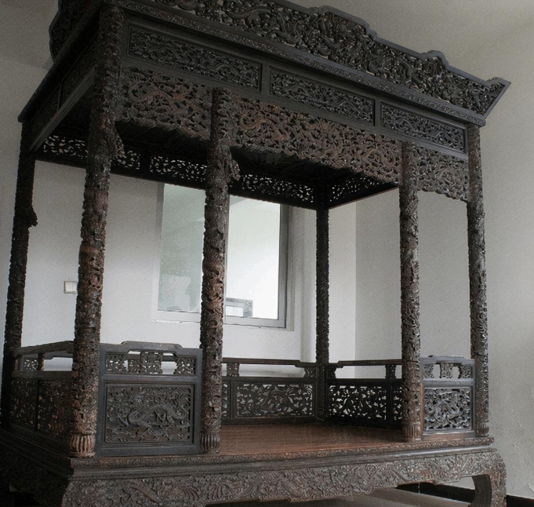 3吨重的沉香龙床惊现莆田,一位先生用两千万买下沉香龙床