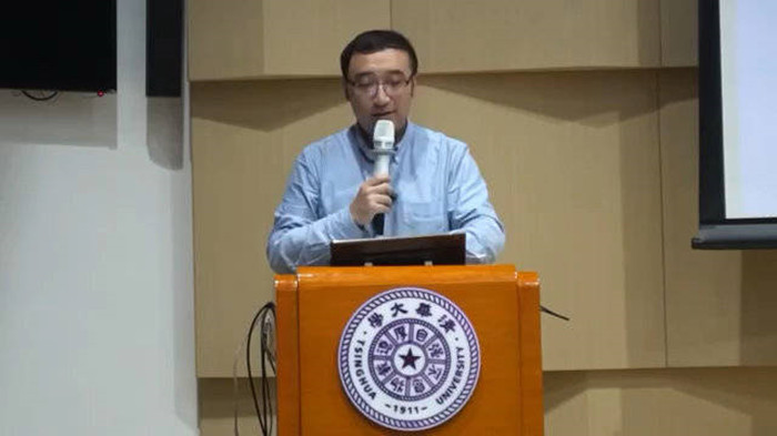 奥赛金牌教师李永乐：本科北大、硕士清华，坚守三尺讲台传授知识