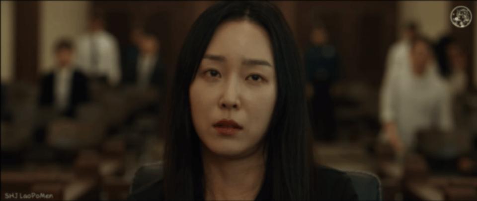 她全程「卖惨」，但抱歉，我骂不出来