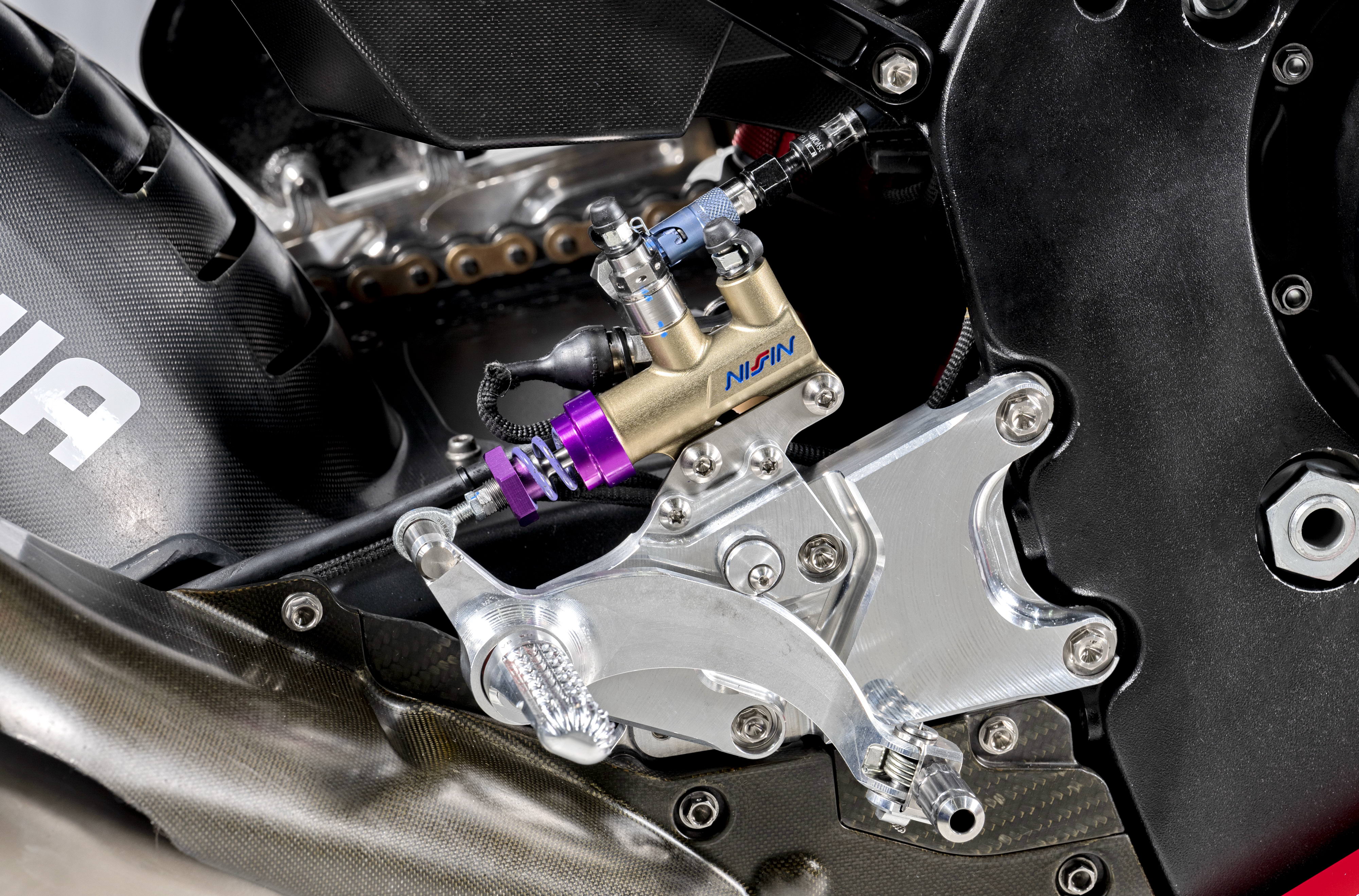 配套的那些事：Honda集团下的日信刹车、昭和悬挂