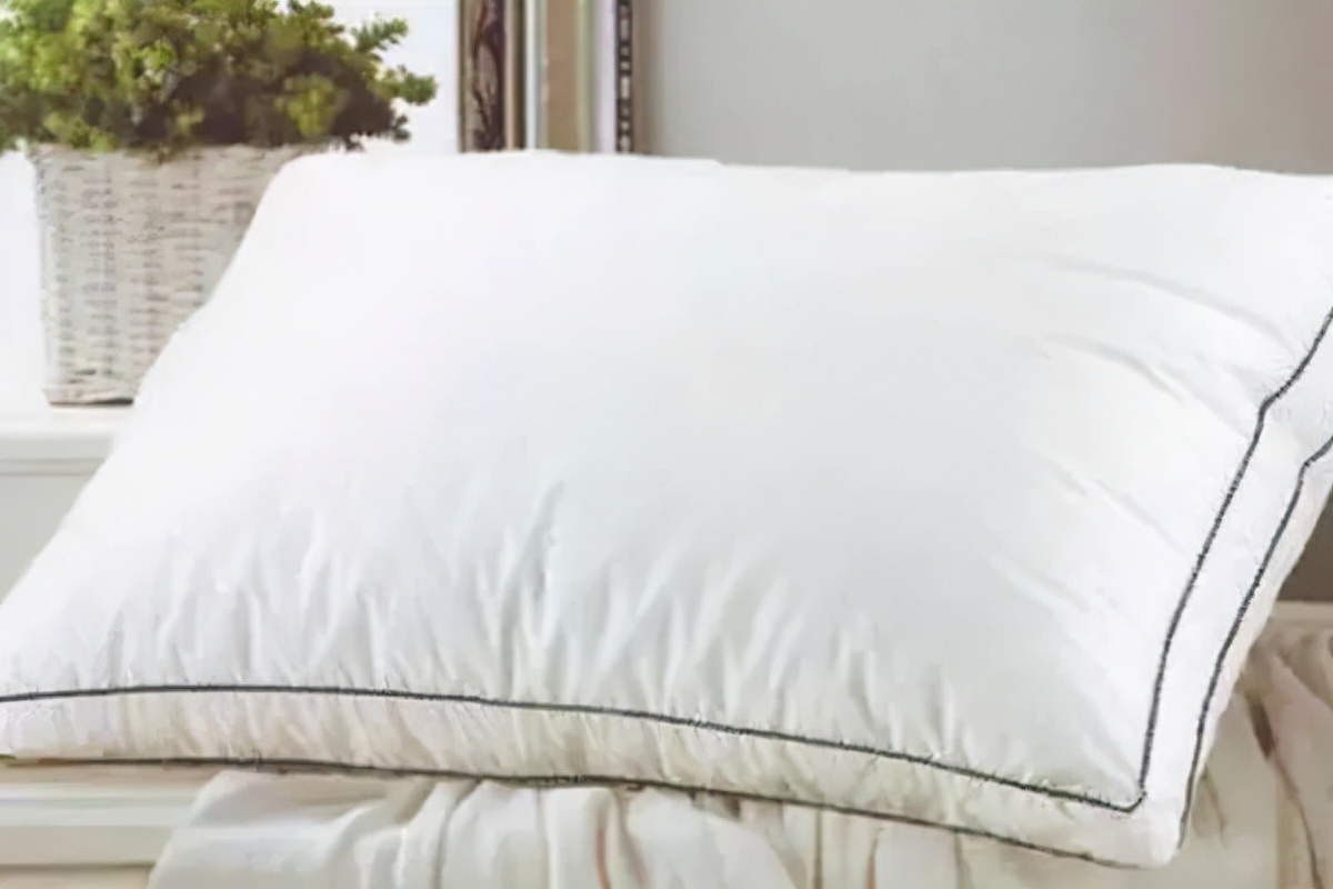 甲亢眼睛涩会突眼吗,甲亢突眼的护理措施