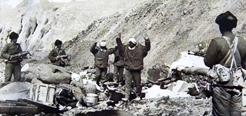 因为冲得太快太猛,和大部队失去了联系,结果却打垮印军一个营