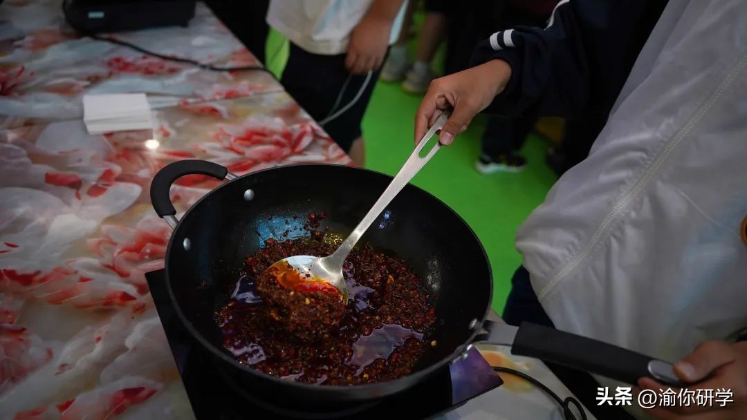 重庆渝你研学培训,市十七中开展研学实践活动