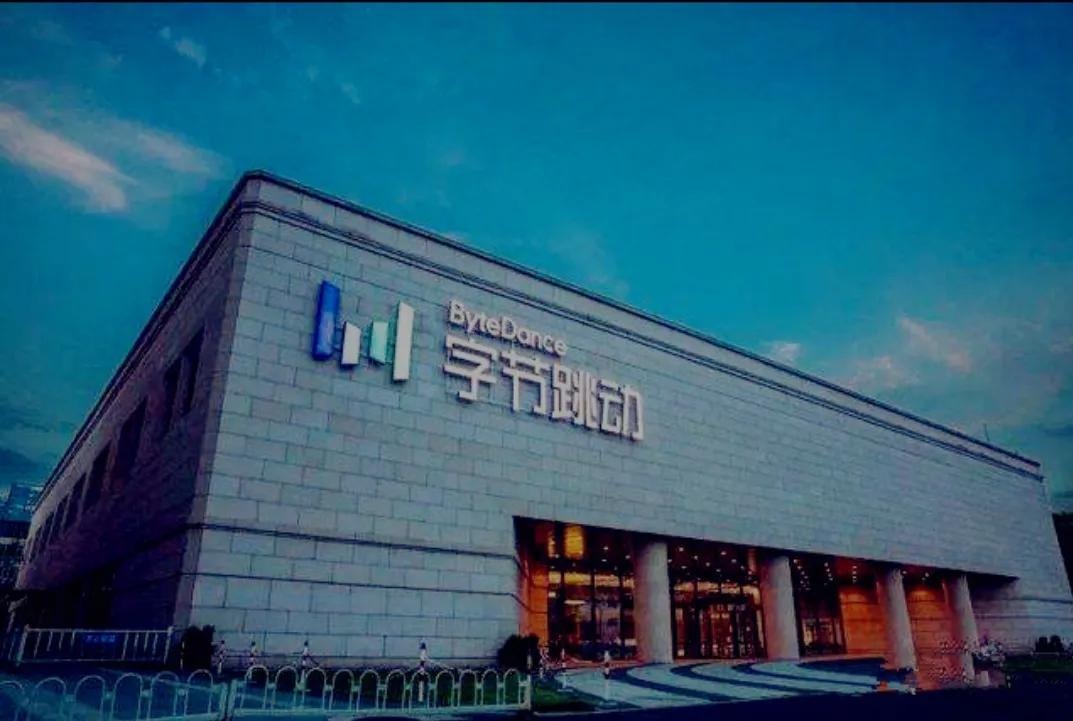 椹簯鍦ㄤ腑鍥借禋浜嗗灏戦挶,椹簯鍦ㄦ捣澶栫殑璐㈠瘜