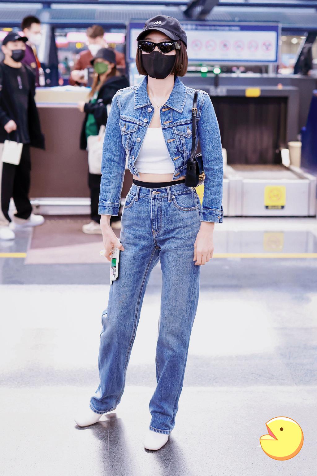 外套这样穿时尚百搭甜美可爱迷人,时尚春季穿搭女明星们都这样穿