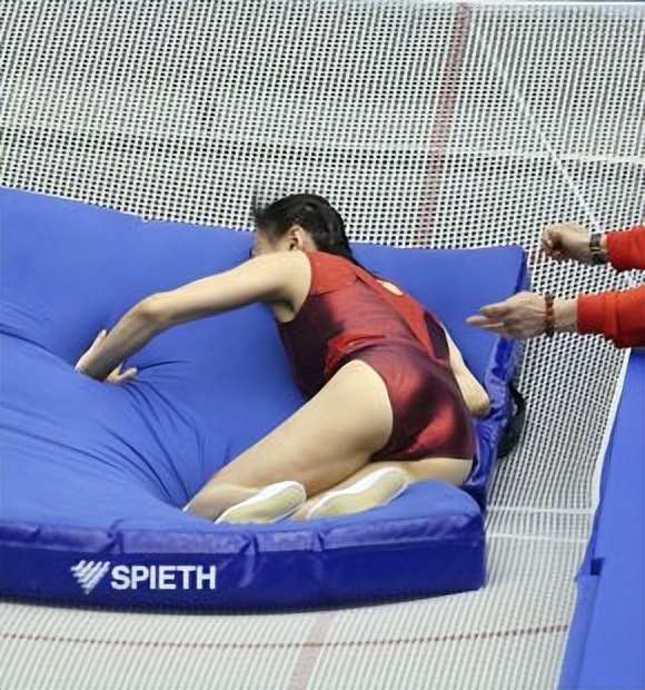 蹦床公主何雯娜和陈一冰,蹦床公主陈一冰何雯娜