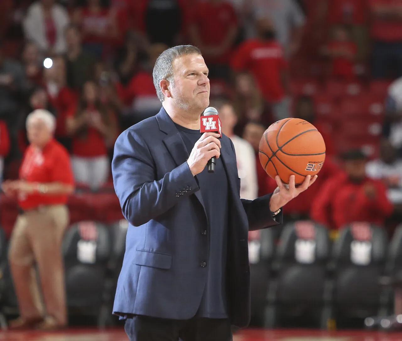 吝啬鬼！火箭老板欲再购一支球队，赚钱才是目的