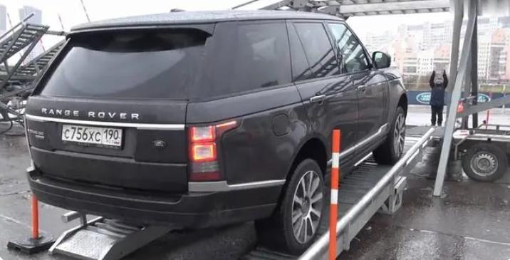 修路虎的机修小哥,维修路虎揽胜汽油3.0专业师傅