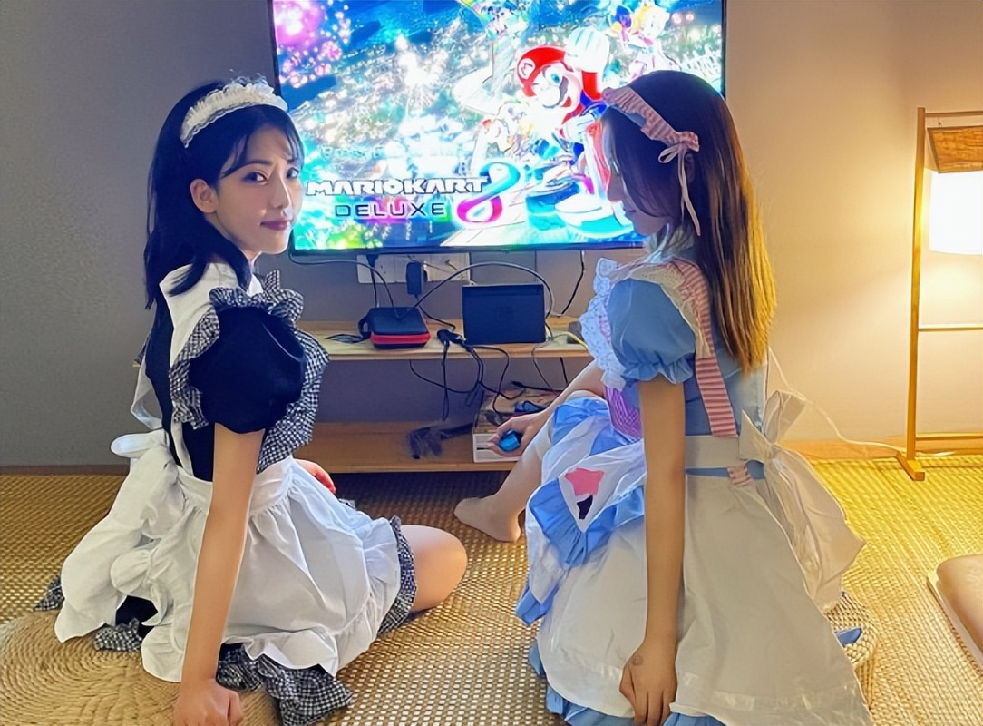 靠打“擦边球”吸引顾客，年轻人陷入难回头