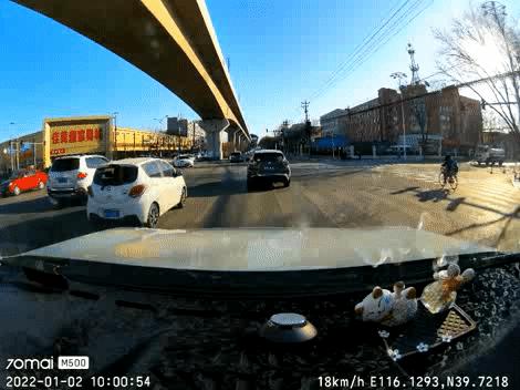 70迈行车记录仪m500停车线安装,70迈行车记录仪m500开启停车监控