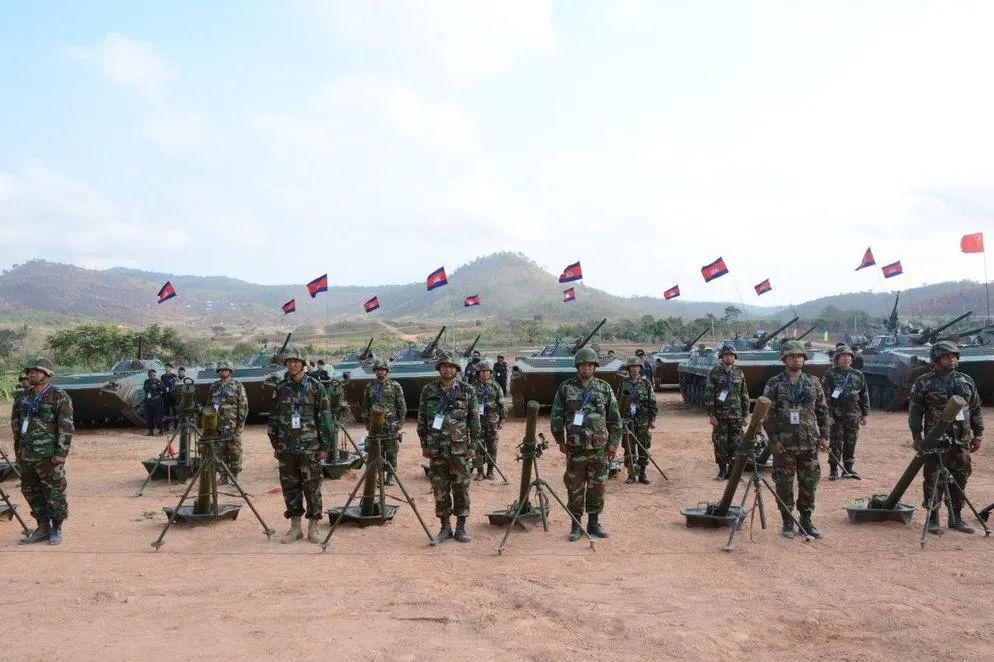 乱世囤什么武器,乱世囤枪