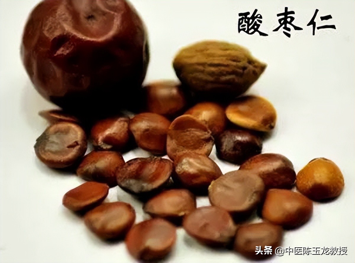 精神紧绷压力大睡不着？睡前一碗汤，养血安神，让你心放松甜入梦