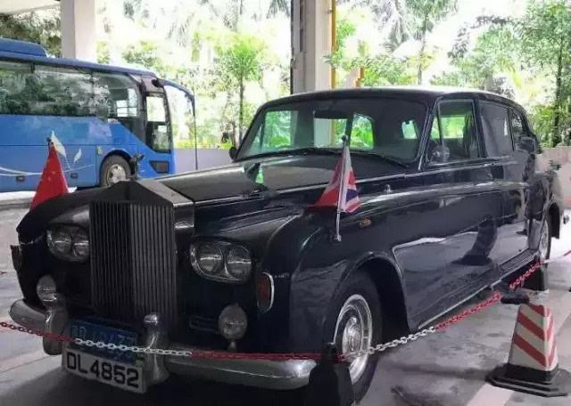 36年前英女王访华，霍英东买了一辆顶配劳斯莱斯招待，用完直接捐