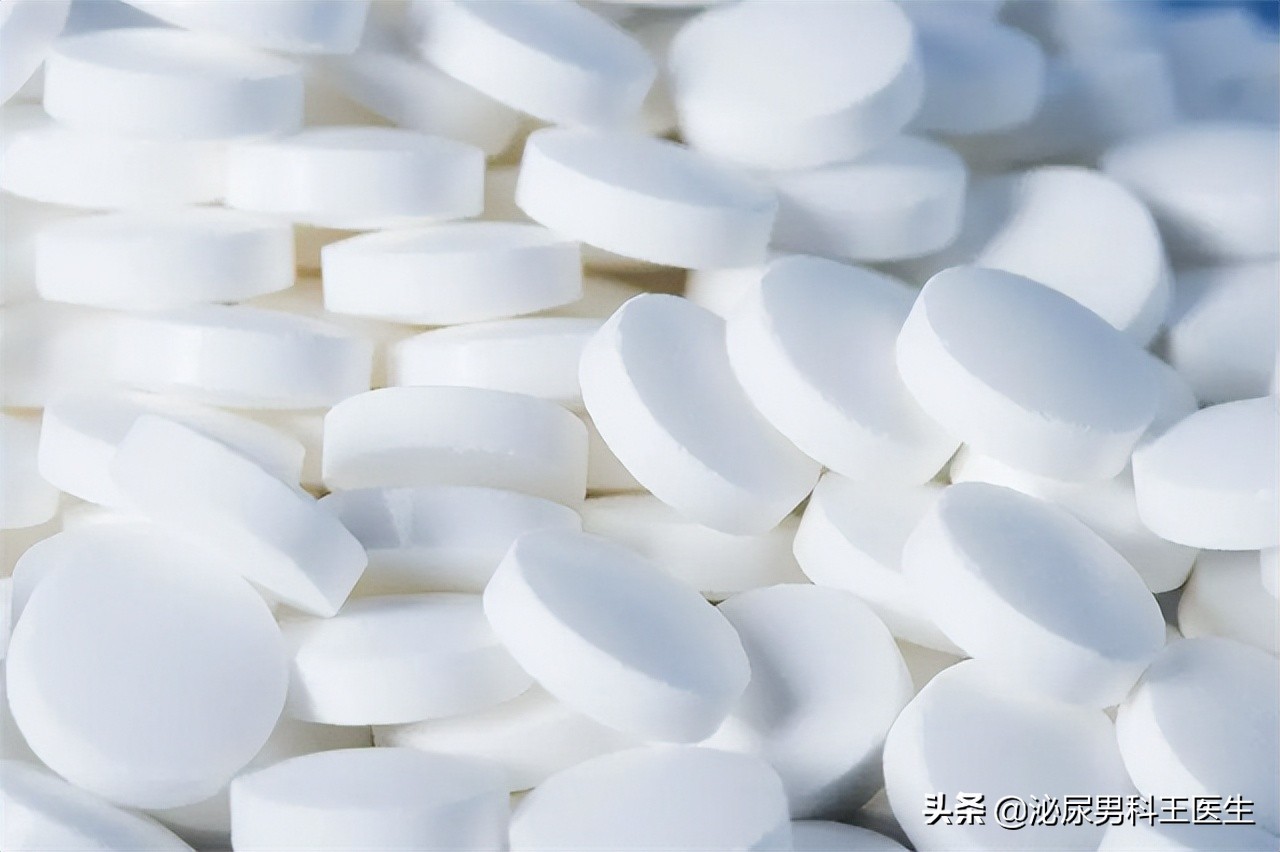 肛门潮湿发痒是什么病,肛门潮湿瘙痒是什么病怎样治愈