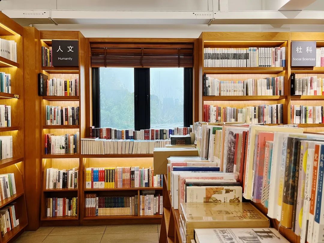 灏忓竷鎽勫奖鍥㈤槦,灏忓竷鎽勫奖