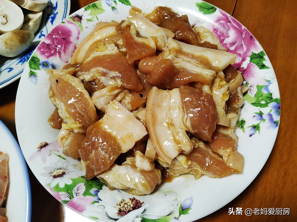 在家用涮烤一体锅,吃喝玩乐涮烤锅一体锅