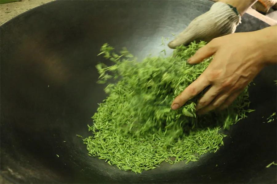 顶级碧螺春价格20000多一斤,碧螺春的市场价平均是多少