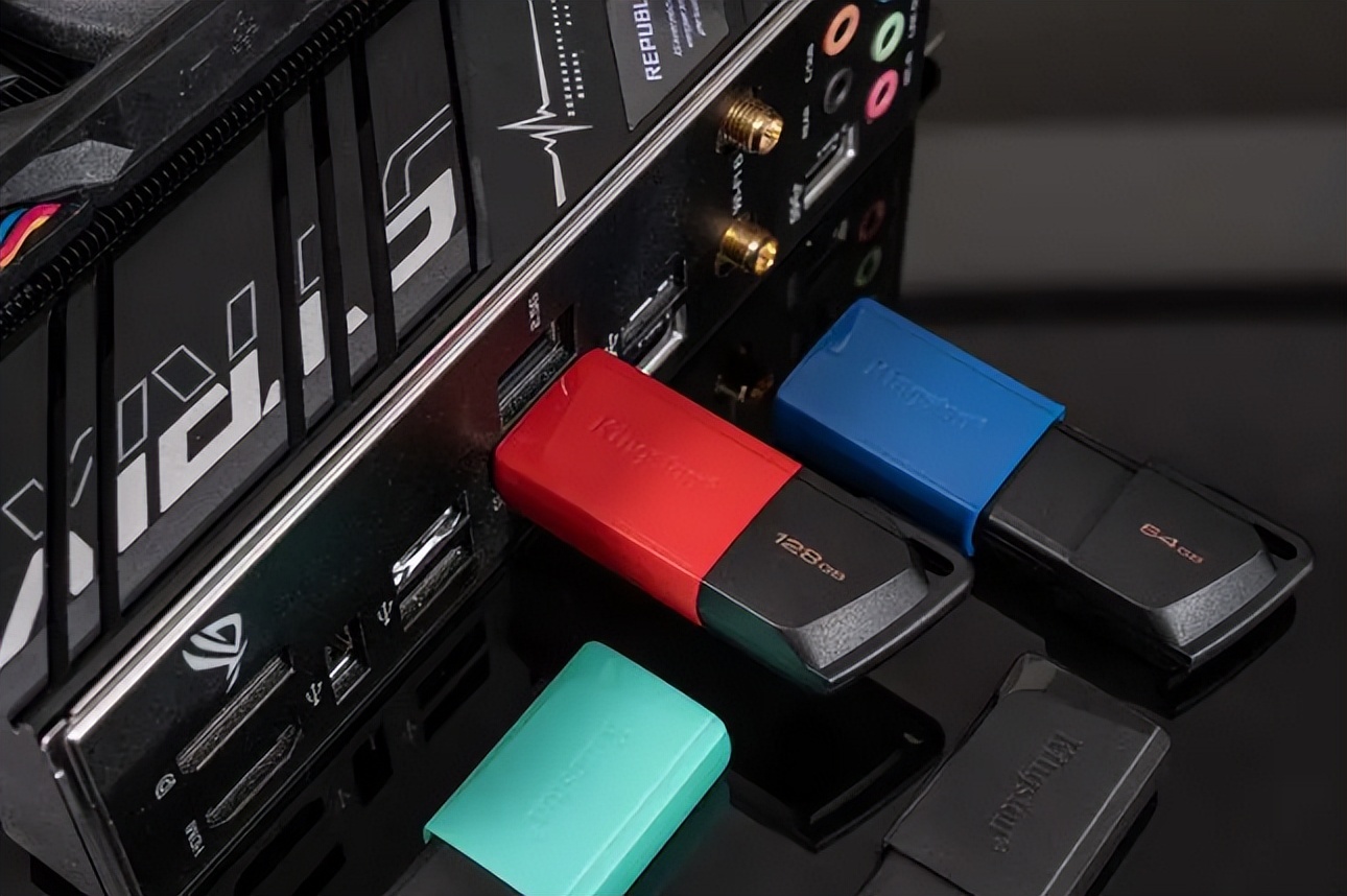 全球13台根服务器，美国10台中国1台没有，若被关闭服务怎么办？