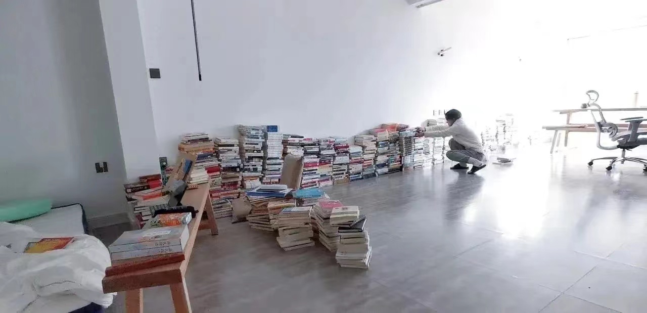 那个坚持“不消费”的断舍离女孩,捡蔫菜、蹭朋友,如今怎样了?