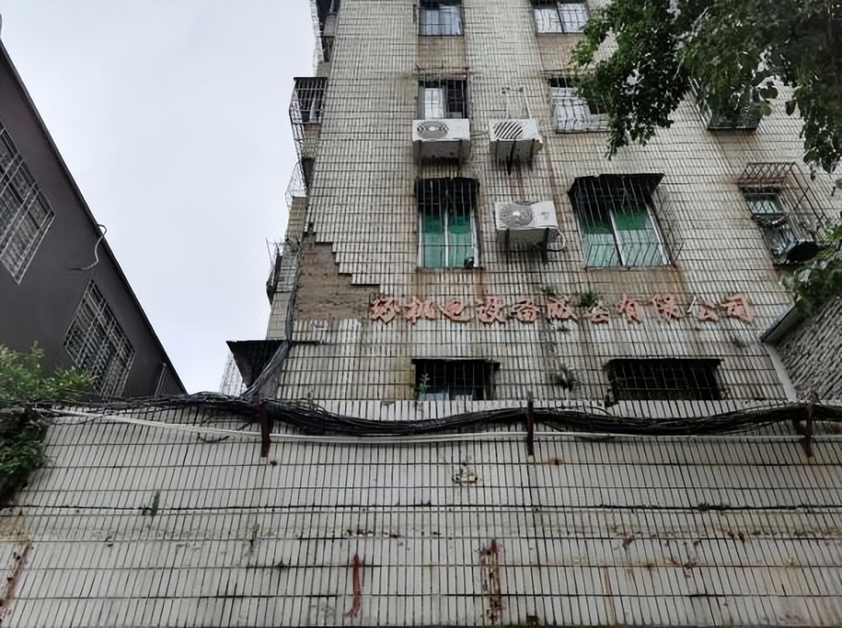 渭南哪家搞外墙瓷砖空鼓脱落维修,国内外墙瓷砖脱落维修基本价格